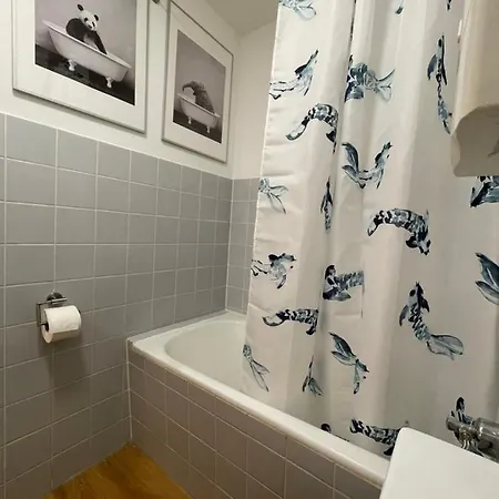 Strauss Near Bs-hauptbahnhof Braunschweig